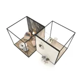 Ambiente expositivo de azulejos Composition 137 negro aerea